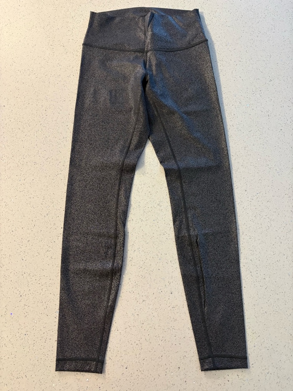 lululemon athletica Wunder Under Hi-Rise Tight 28" Foil Print Black - size 6